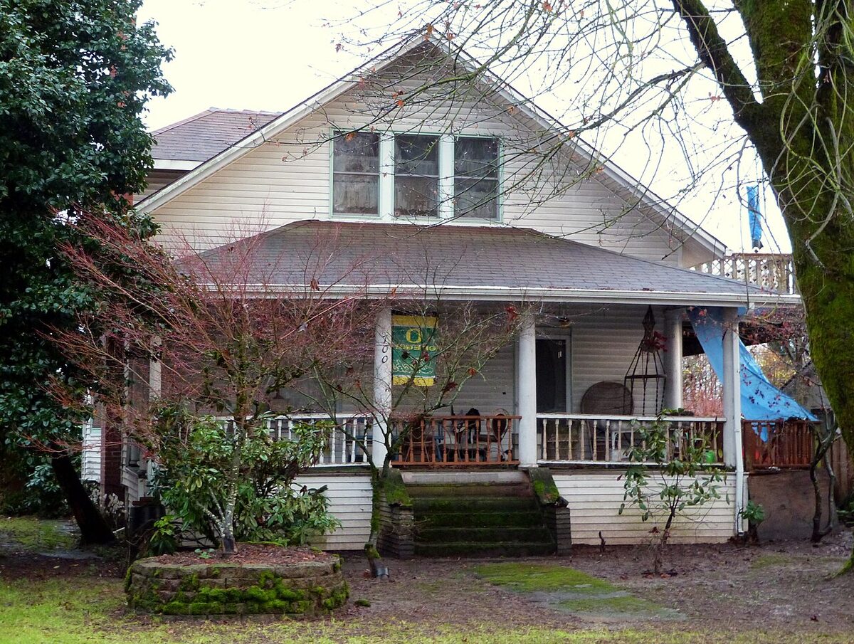 myth property safe investment Property Investment Stock Market Returns